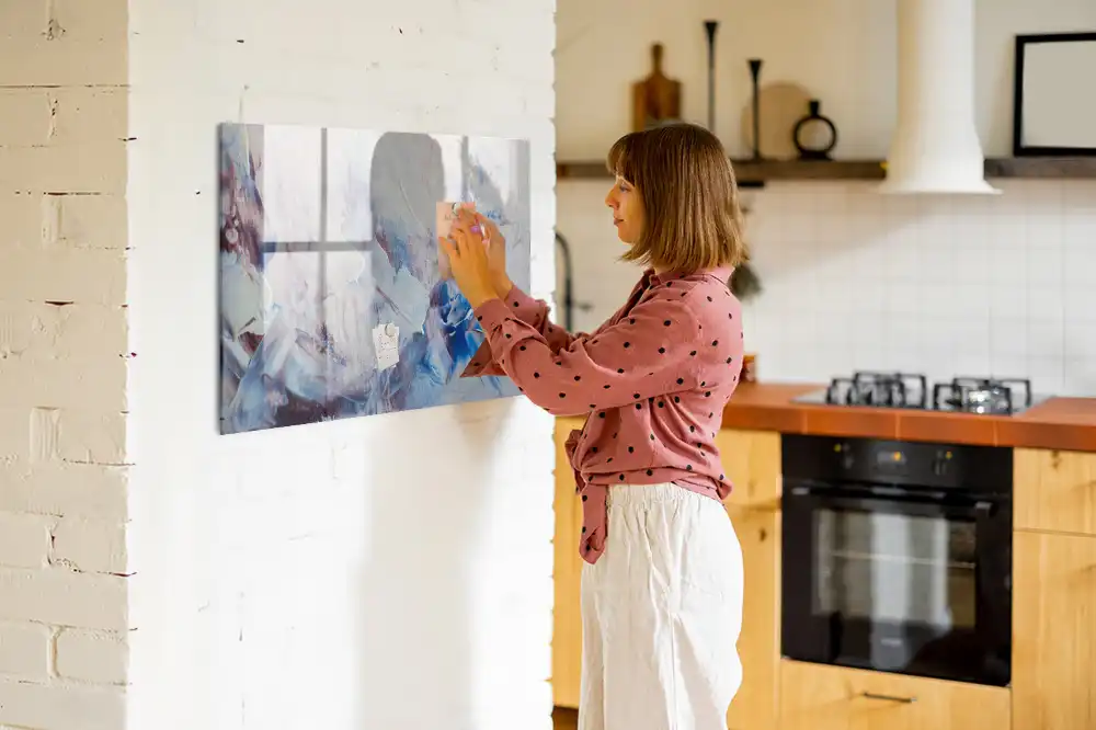 Tableau magnétique à dessin avec traces de pinceau