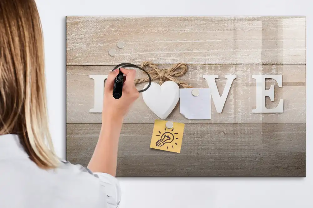 Tableau blanc magnétique effaçable à sec motif amour dans le cœur