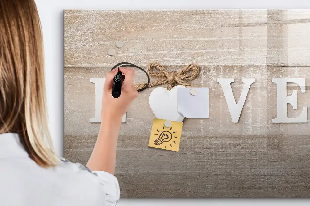 Tableau blanc magnétique effaçable à sec motif amour dans le cœur