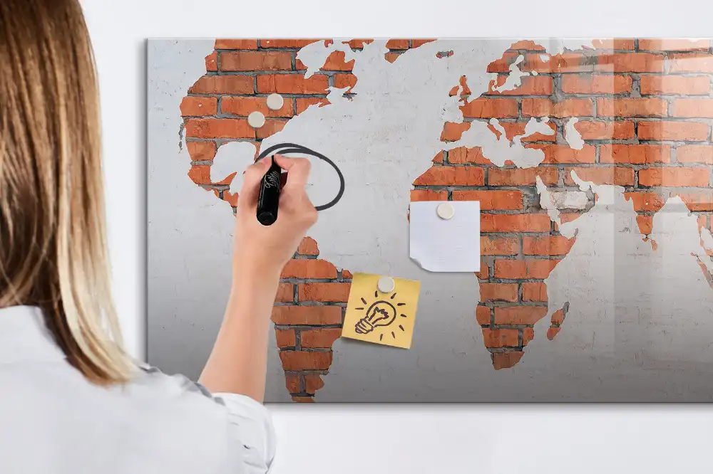 Tableau magnétique à dessiner avec structure en briques