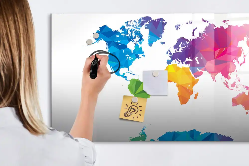 Tableau blanc magnétique effaçable à sec motif carte du monde abstraite