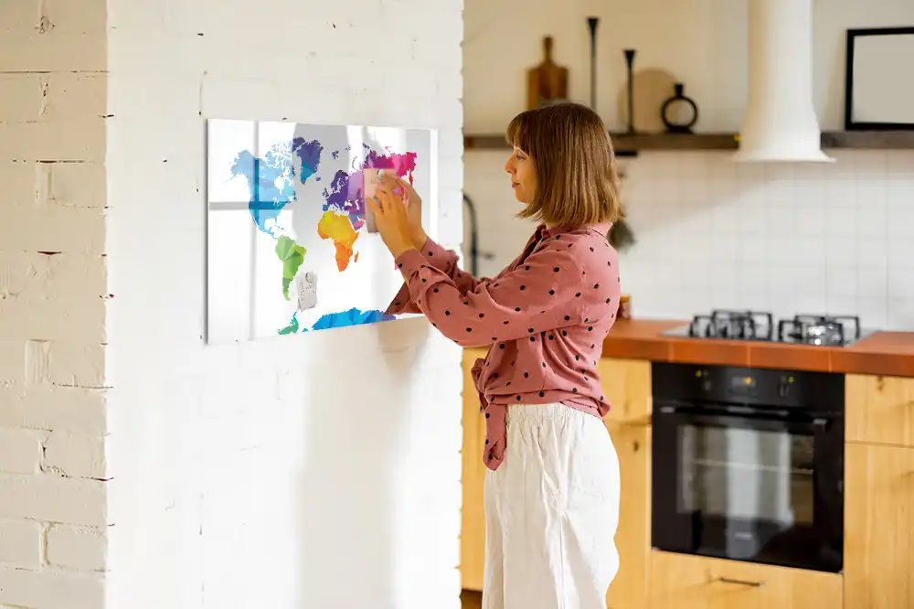 Tableau blanc magnétique effaçable à sec motif carte du monde abstraite