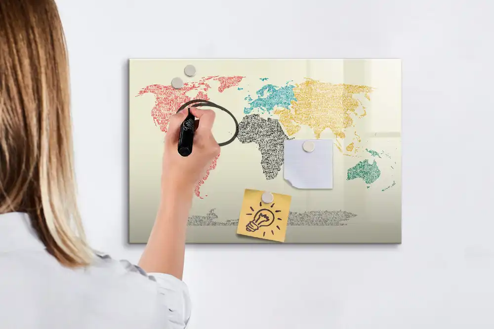 Tableau magnétique d'apprentissage pour tracer les lettres en forme de globe