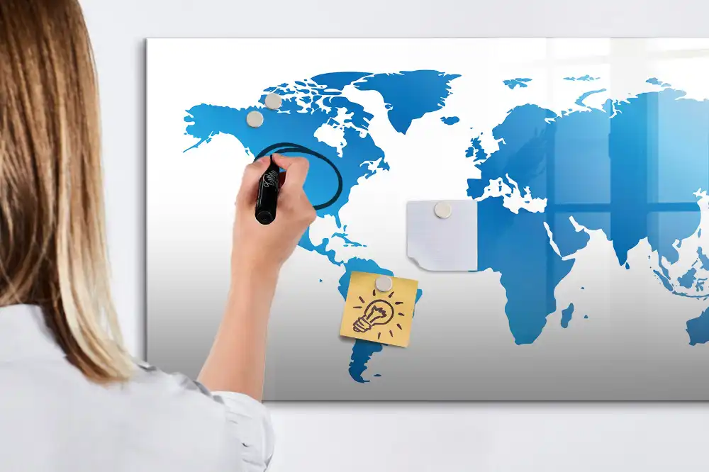 Tableau magnétique éducatif pour apprendre le contour des continents