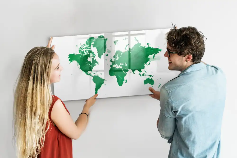Tableau blanc magnétique effaçable à sec avec carte du monde verte