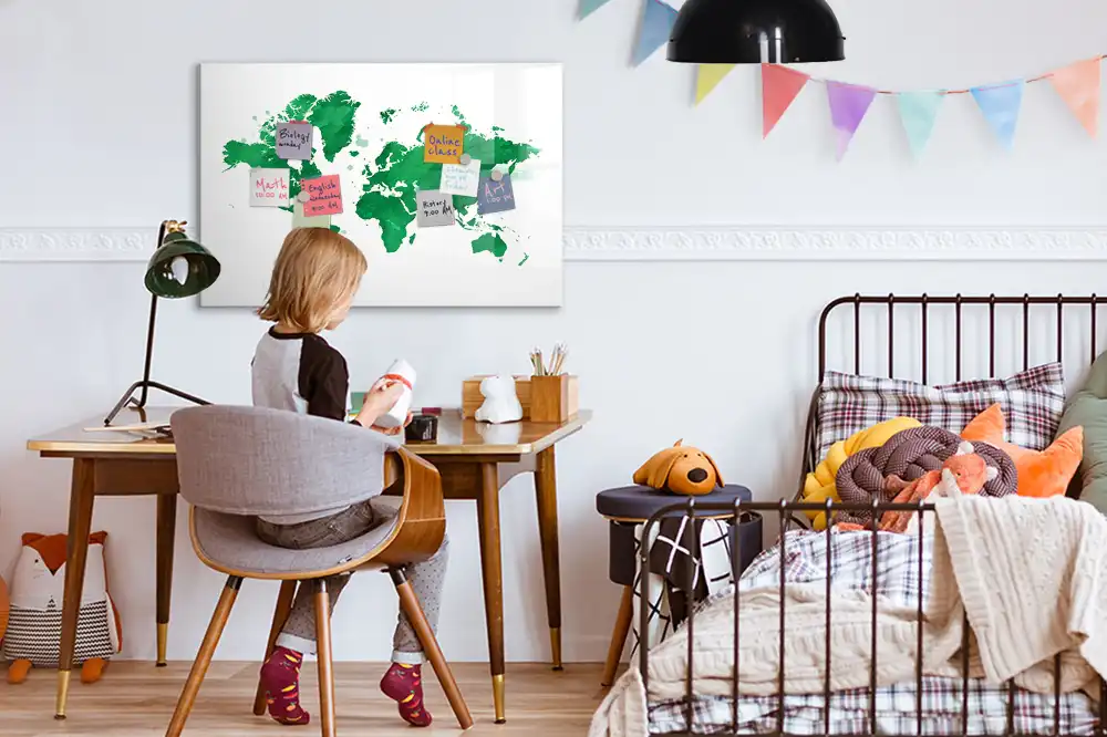 Tableau blanc magnétique effaçable à sec avec carte du monde verte