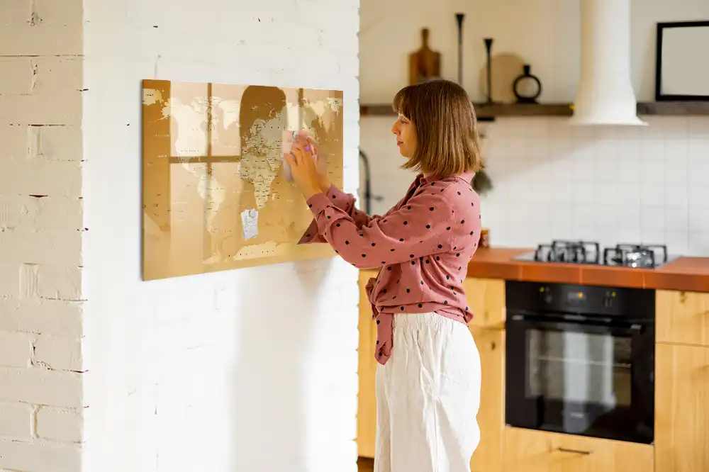 Tableau blanc magnétique effaçable à sec avec carte du monde moderne