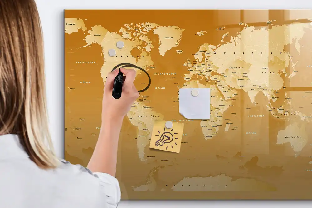 Tableau blanc magnétique effaçable à sec avec carte du monde moderne
