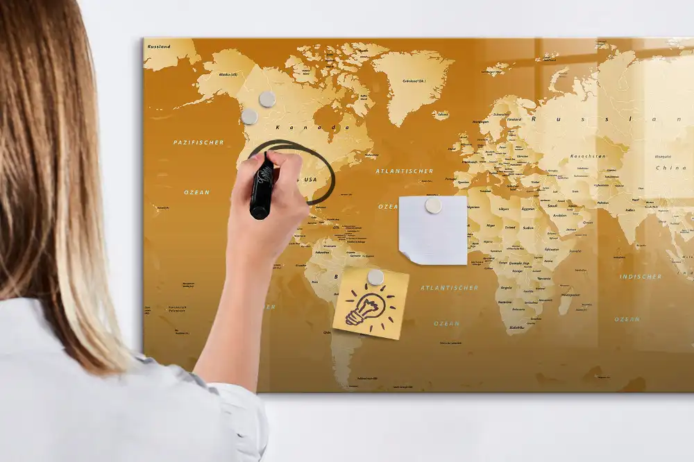 Tableau blanc magnétique effaçable à sec avec carte du monde moderne