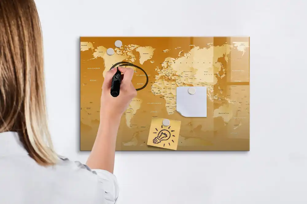 Tableau blanc magnétique effaçable à sec avec carte du monde moderne