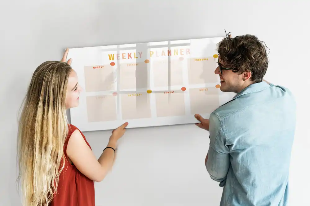 Tableau magnétique hebdomadaire pour organisation du temps de travail