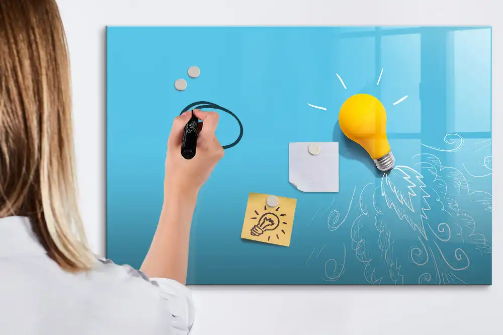 Tableau blanc magnétique effaçable à sec avec motif ampoule d'idées
