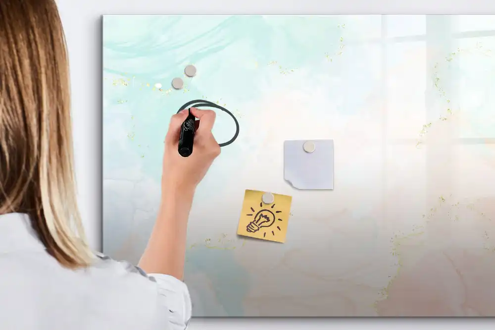 Tableau magnétique à dessiner motif marbre avec aquarelles pastel