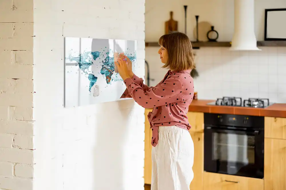 Tableau magnétique effaçable en forme de mappemonde
