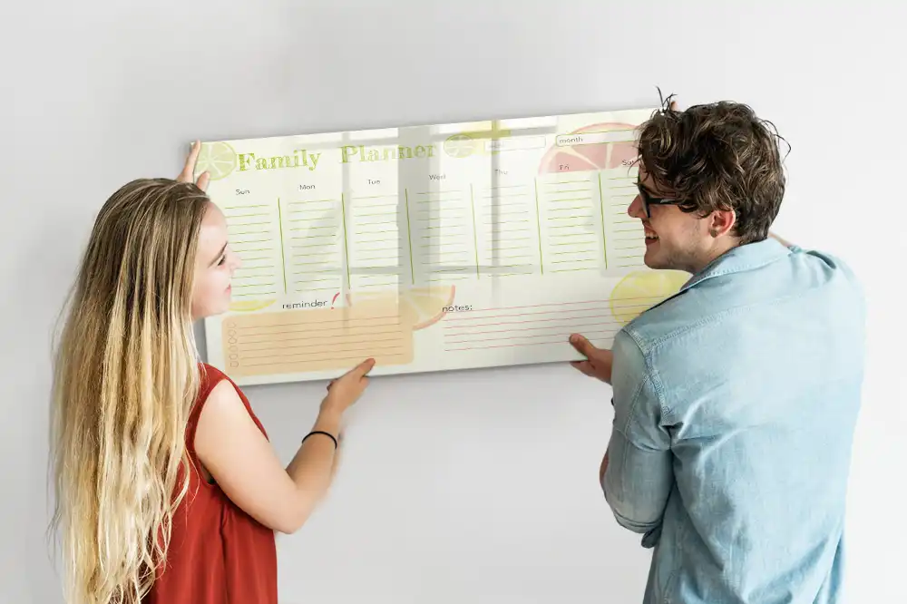Tableau blanc magnétique effaçable à sec avec organisateur familial