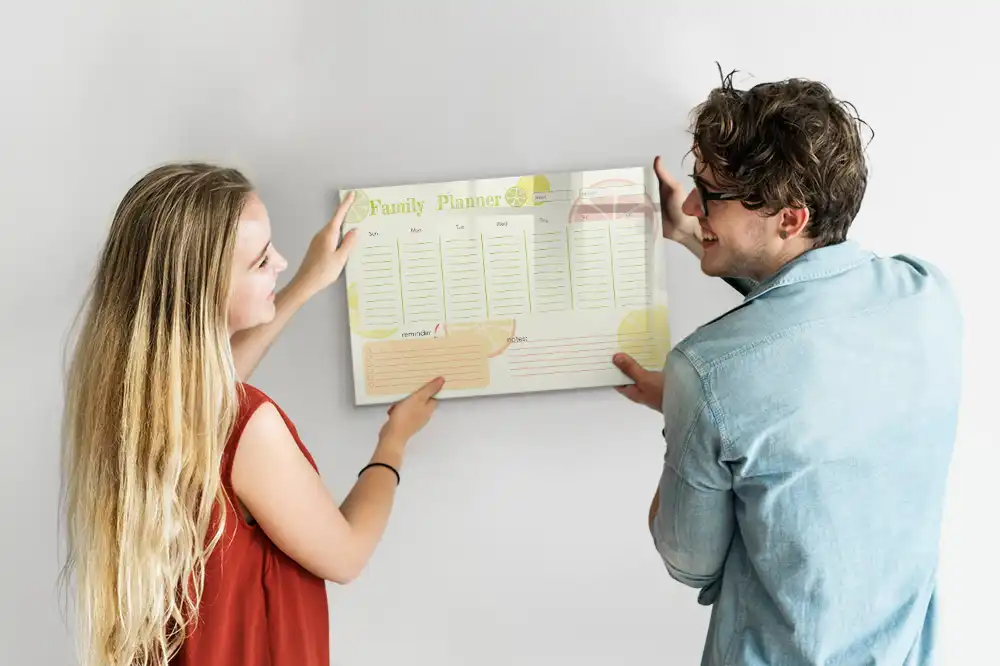 Tableau blanc magnétique effaçable à sec avec organisateur familial