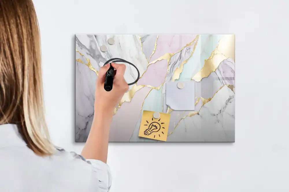 Tableau blanc magnétique effaçable à sec avec cadre finition marbre