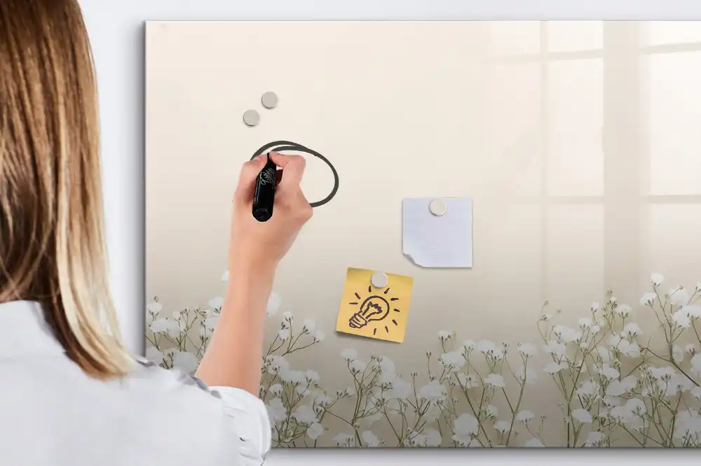 Tableau magnétique à dessiner motif boutons floraux en pleine floraison