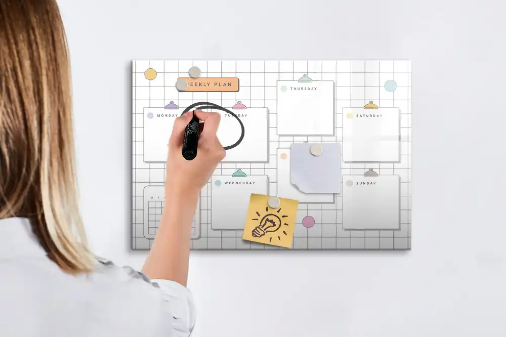 Tableau blanc magnétique effaçable à sec pour plan d'action hebdomadaire