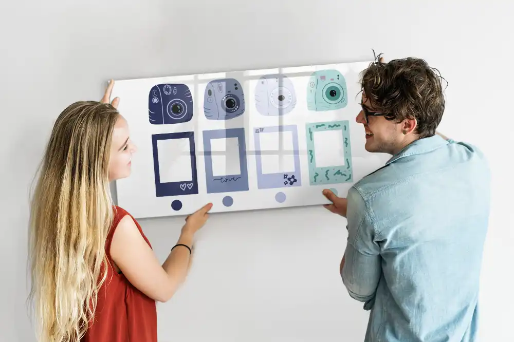 Tableau blanc magnétique effaçable à sec avec cadre style Polaroid