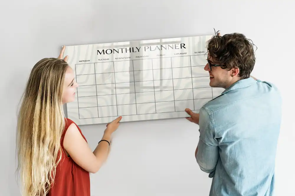 Calendrier mensuel magnétique effaçable à sec