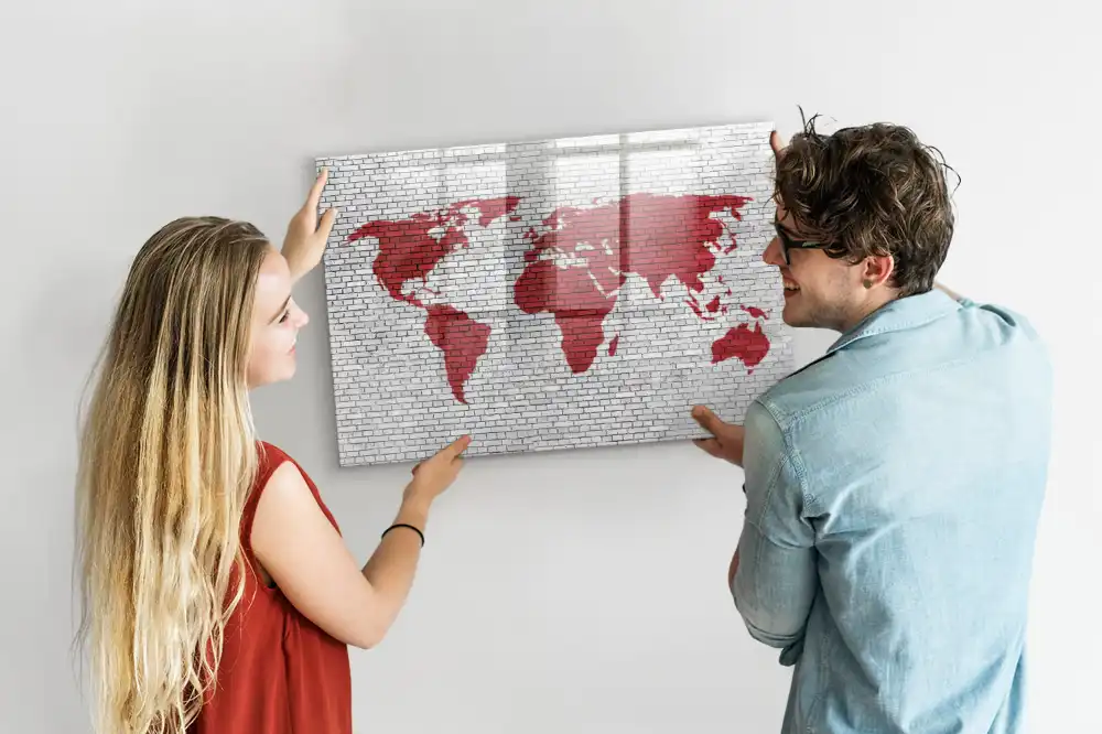 Tableau magnétique pour dessin à motif mur de briques et contour des continents