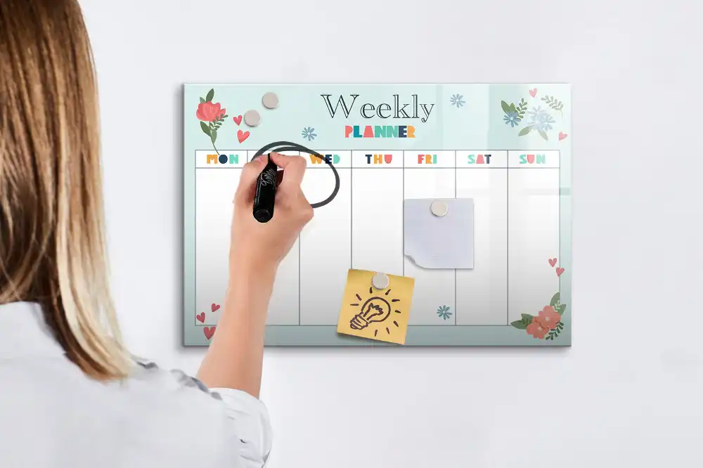 Tableau magnétique effaçable pour l'organisation hebdomadaire