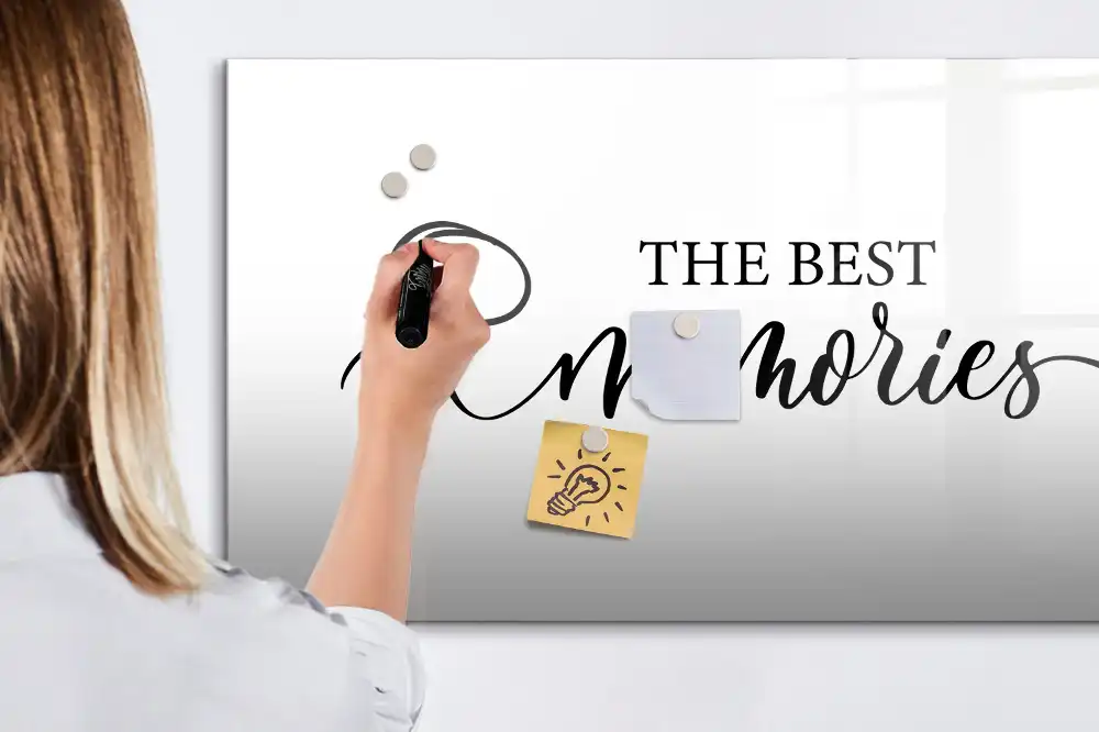 Tableau magnétique pour noter et afficher vos souvenirs