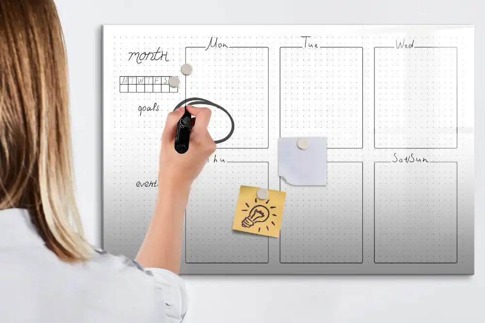 Tableau planning magnétique hebdomadaire pour tâches à dessiner