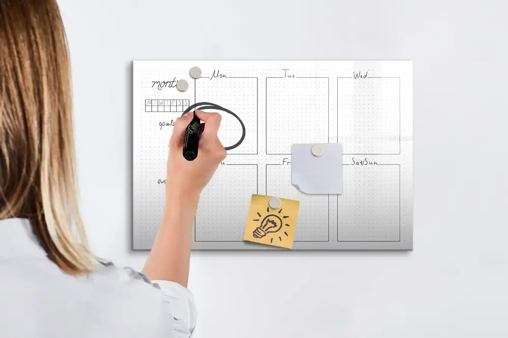 Tableau planning magnétique hebdomadaire pour tâches à dessiner