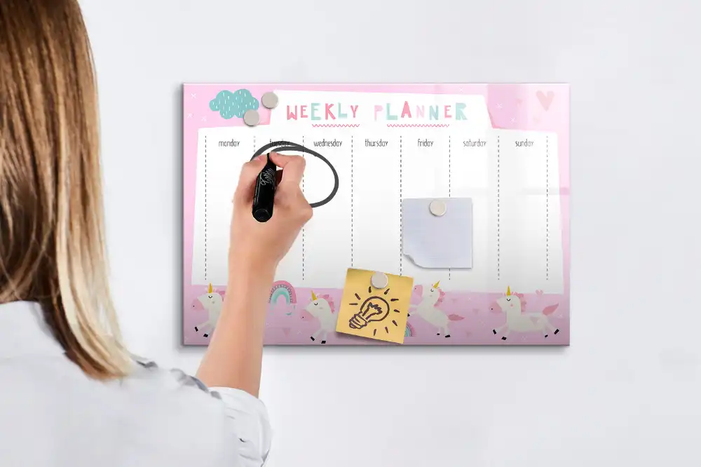 Tableau magnétique calendrier hebdomadaire pour enfants