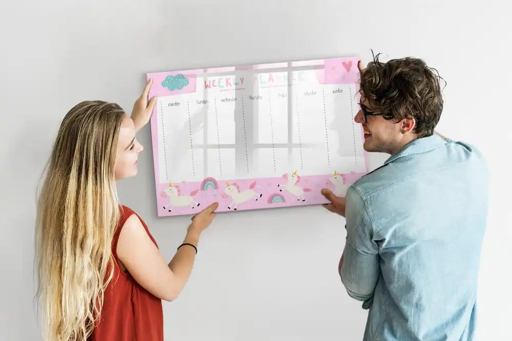 Tableau magnétique calendrier hebdomadaire pour enfants