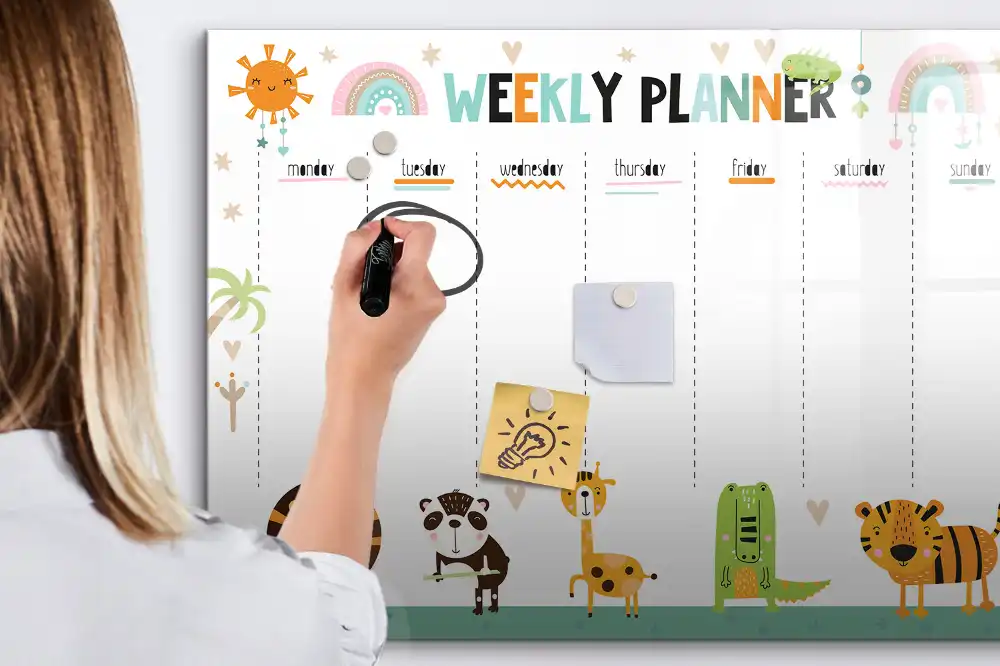 Tableau blanc magnétique effaçable à sec avec calendrier hebdomadaire motif animaux