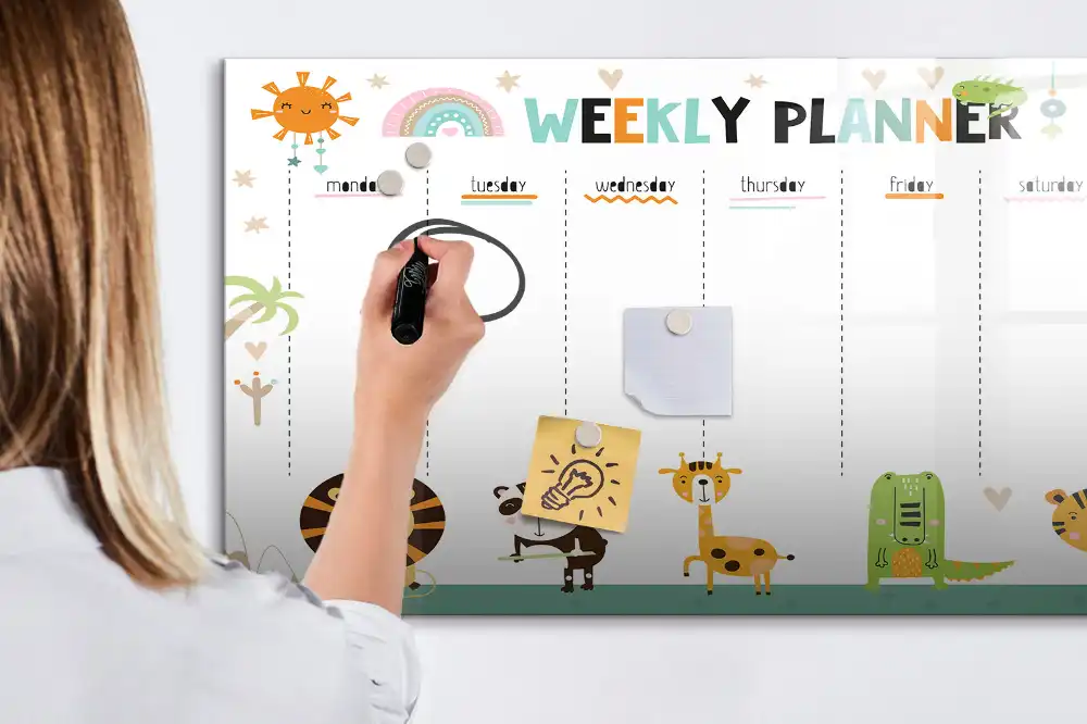 Tableau blanc magnétique effaçable à sec avec calendrier hebdomadaire motif animaux