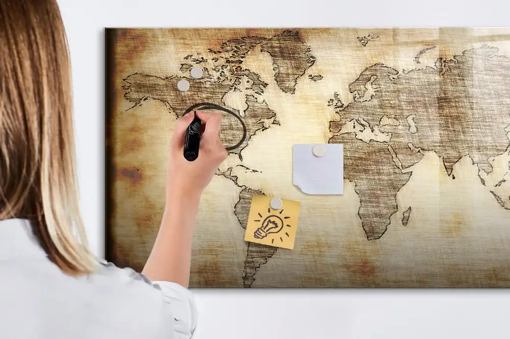 Tableau magnétique pour écriture avec fond de carte du vieux monde