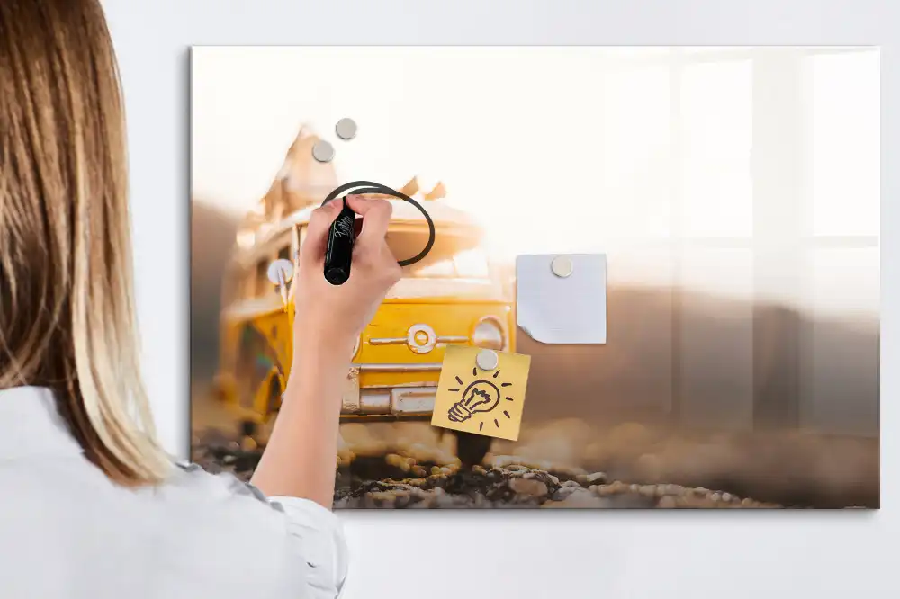 Tableau blanc magnétique effaçable à sec motif voiture en vacances