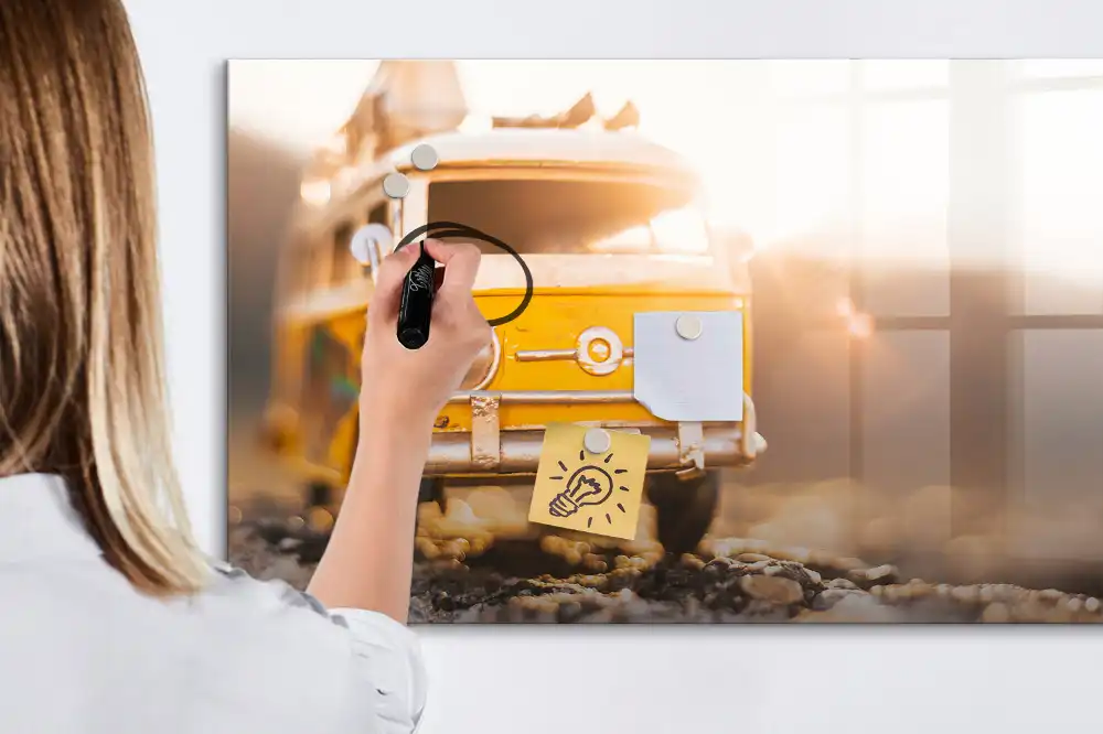 Tableau blanc magnétique effaçable à sec motif voiture en vacances