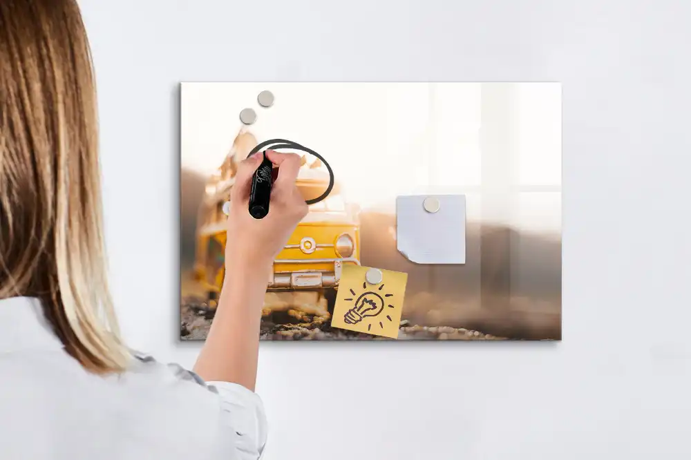 Tableau blanc magnétique effaçable à sec motif voiture en vacances