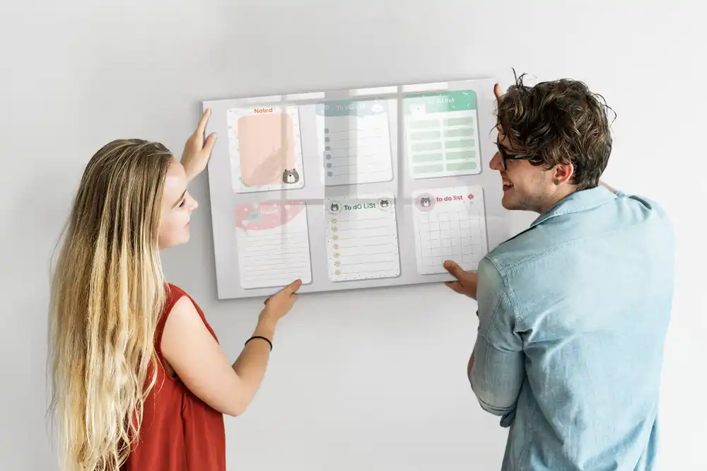 Tableau magnétique pour dessin avec cartes de modèles colorées