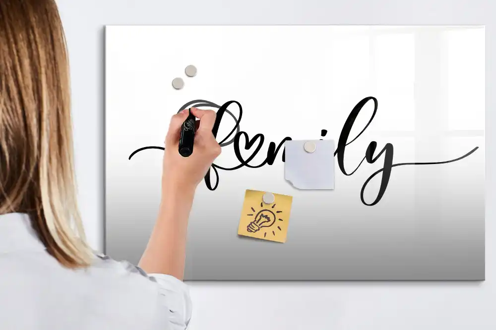 Tableau magnétique pour écriture et organisation familiale