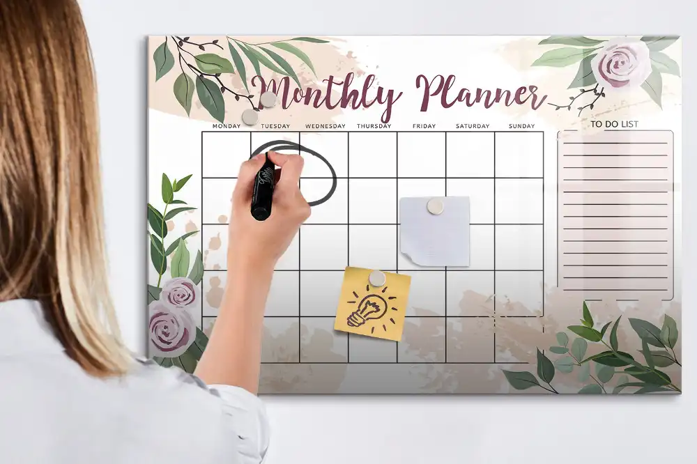 Tableau blanc magnétique effaçable à sec pour organisation des tâches rose