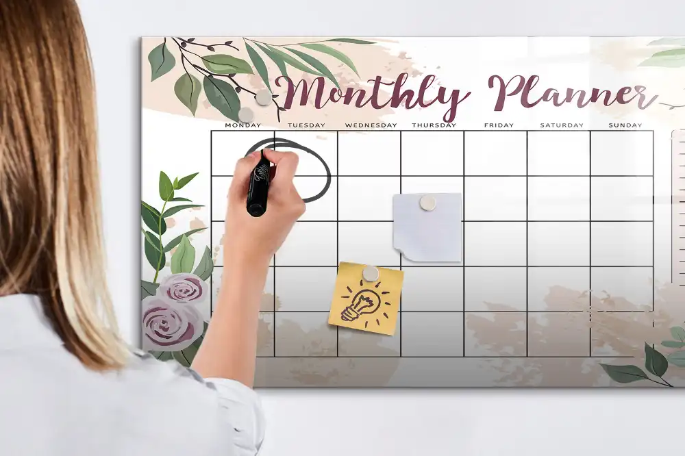 Tableau blanc magnétique effaçable à sec pour organisation des tâches rose