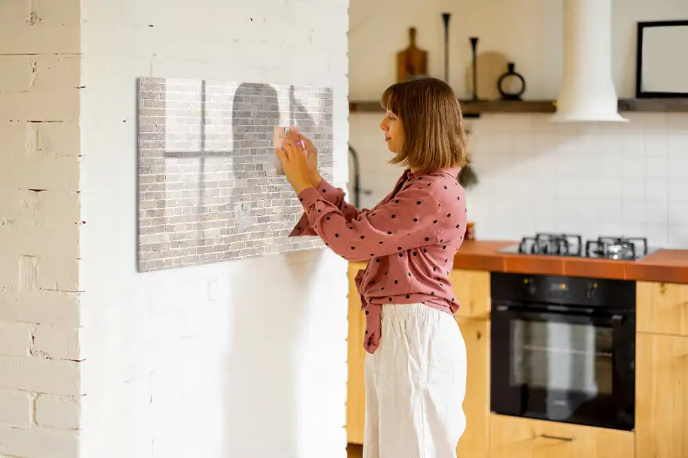 Tableau magnétique à dessiner avec motif de mur de briques