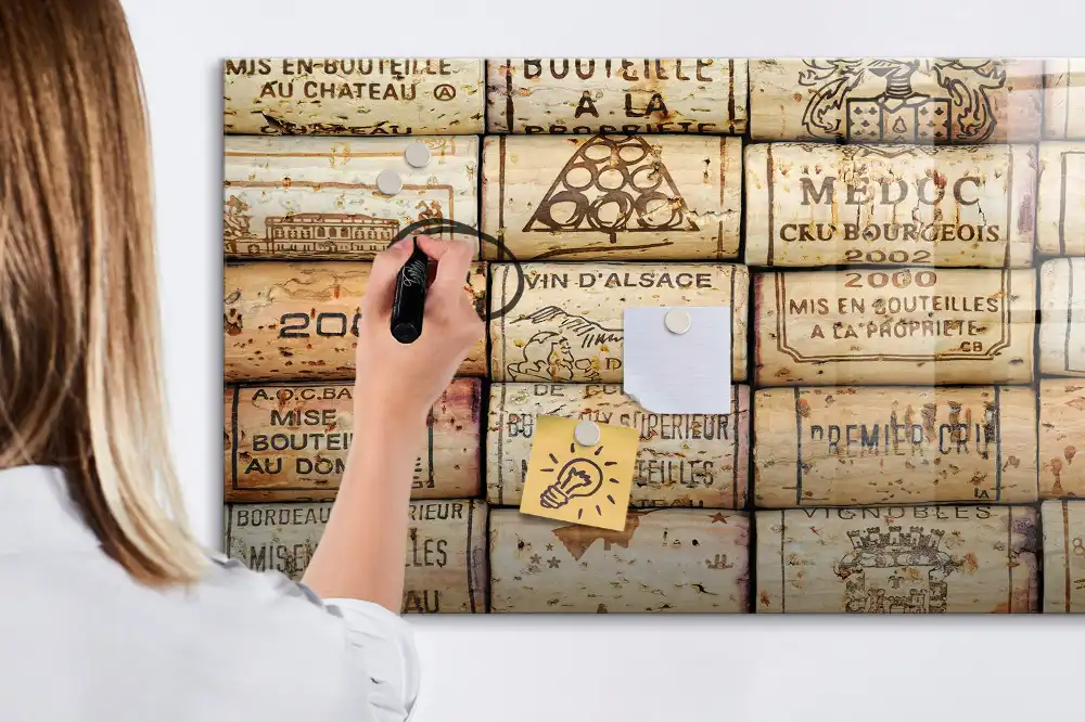 Tableau magnétique pour bouchons de vin