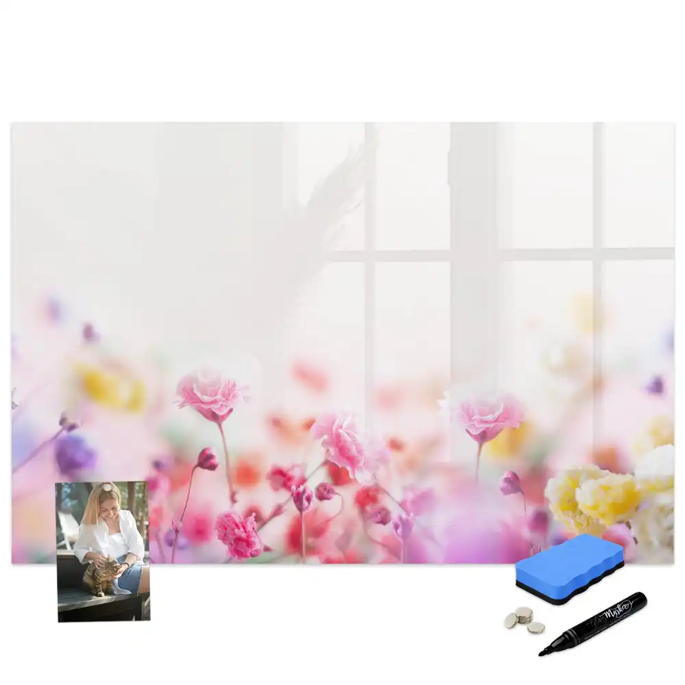 Tableau blanc magnétique effaçable à sec motif fleurs dans une prairie verte