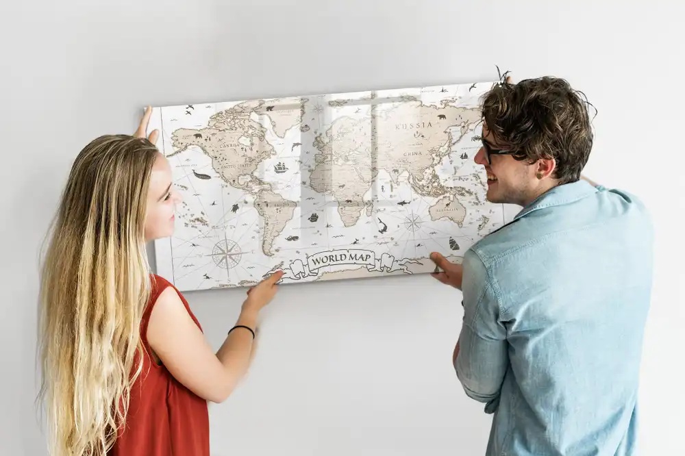Tableau blanc magnétique effaçable à sec avec carte du monde ancienne