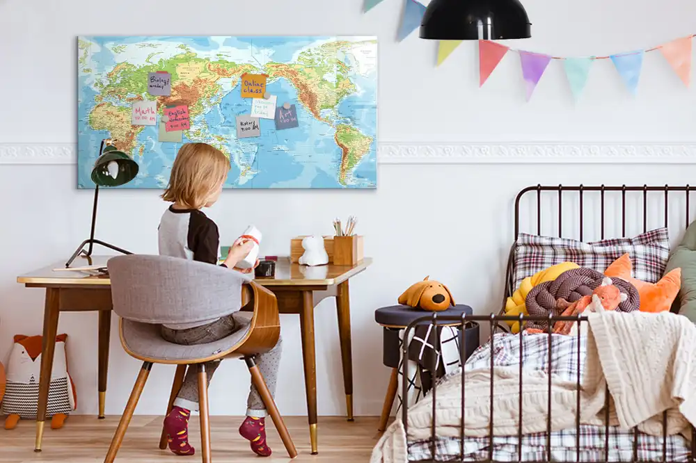 Tableau blanc magnétique effaçable à sec avec carte du monde physique