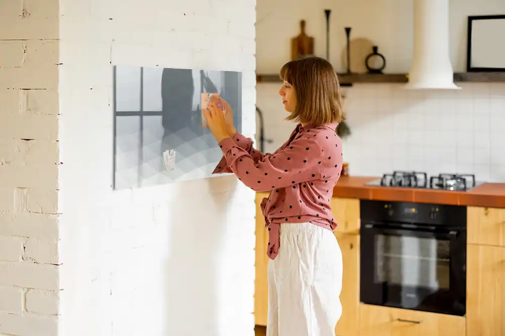 Tableau magnétique à dessiner avec motif abstrait ondulé