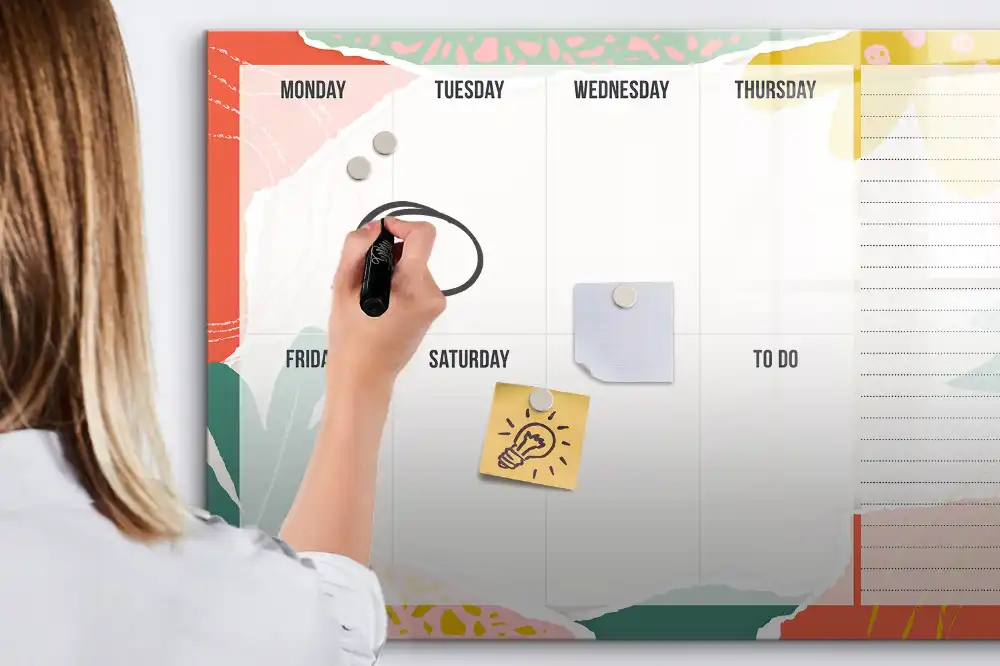 Tableau magnétique hebdomadaire pour calendrier