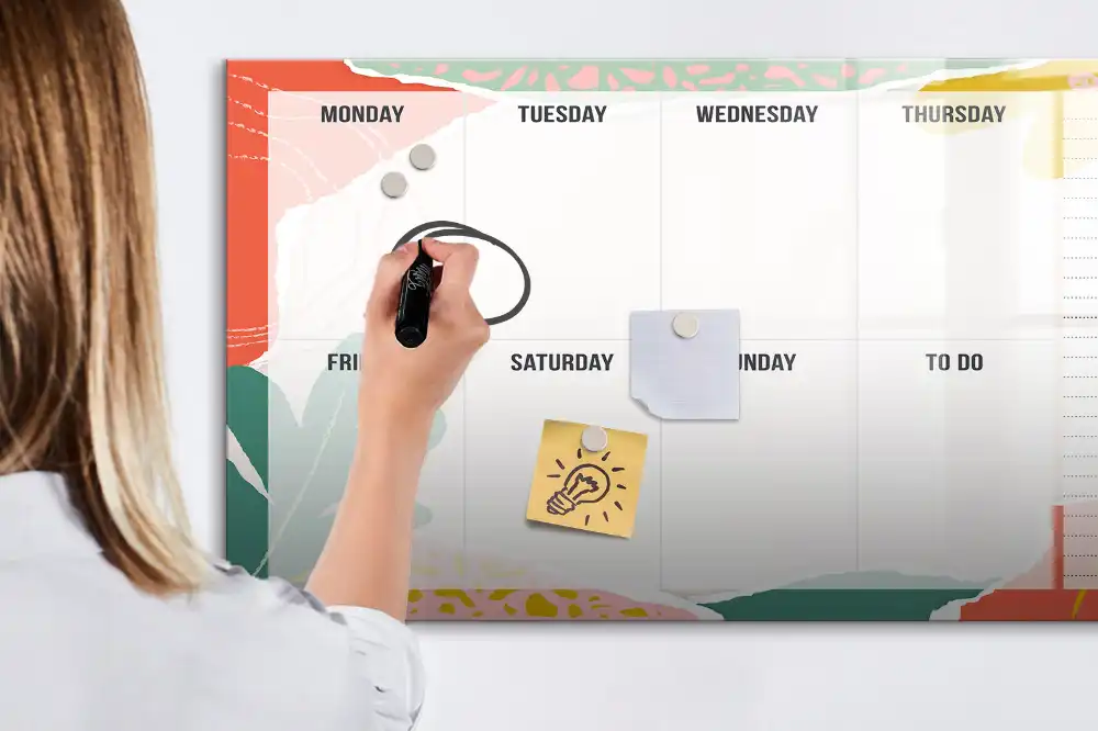 Tableau magnétique hebdomadaire pour calendrier